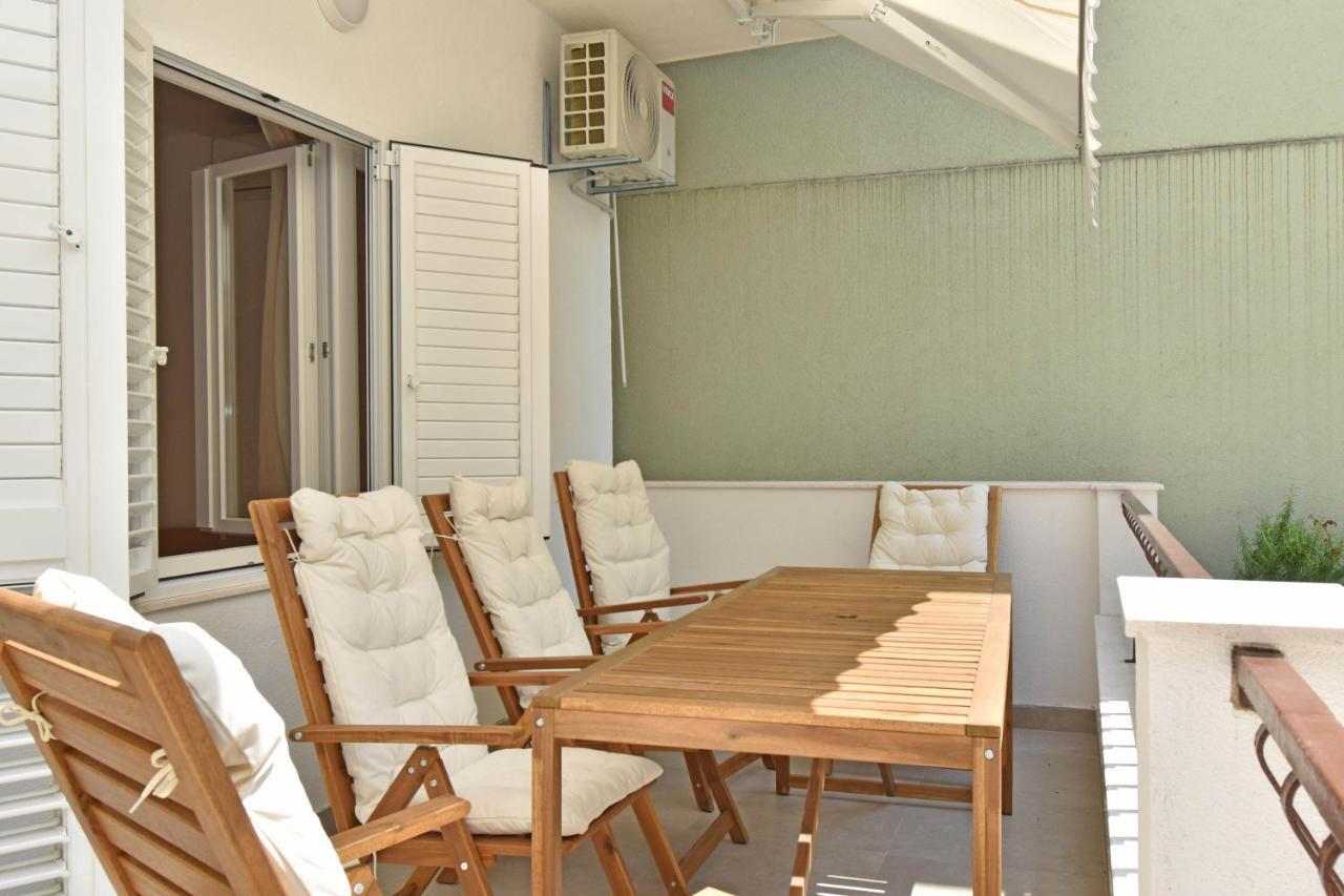 Apartments Despot Tucepi Ngoại thất bức ảnh