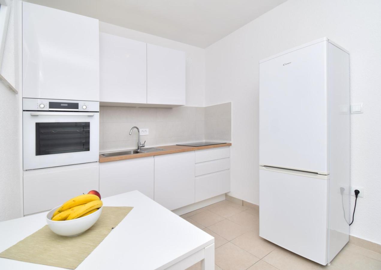 Apartments Despot Tucepi Ngoại thất bức ảnh