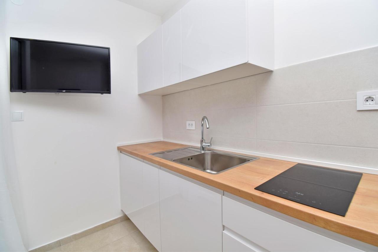 Apartments Despot Tucepi Ngoại thất bức ảnh